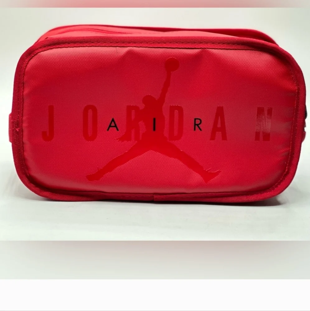 NWT MEN'S JORDAN Travel Bag.
